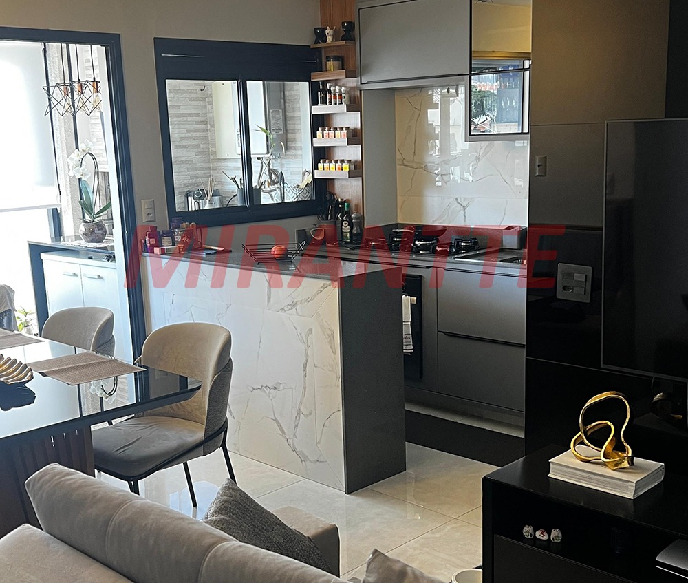 Apartamento de 55m² com 2 quartos em Vila Ester