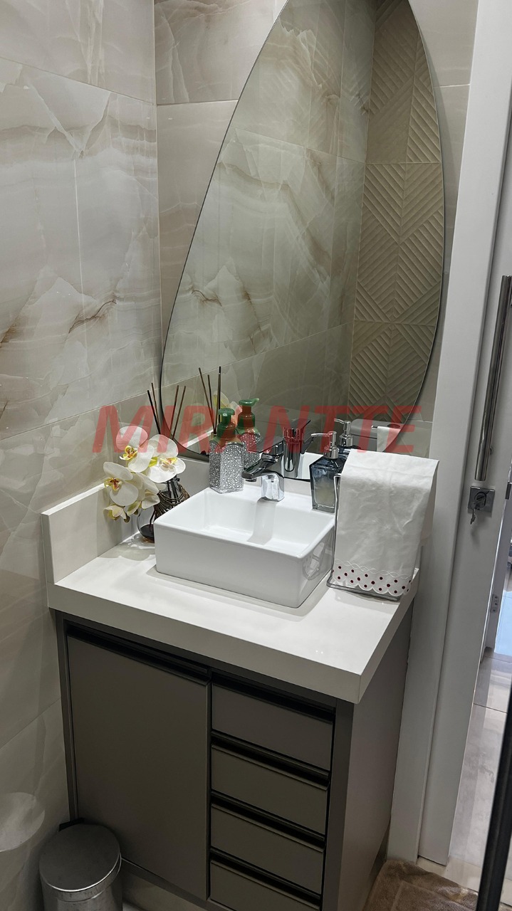 Apartamento de 55m² com 2 quartos em Vila Ester