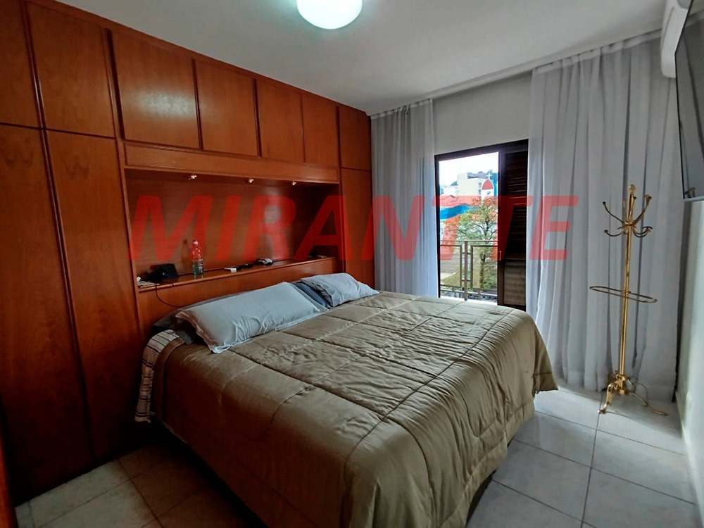 Sobrado de 128m² com 3 quartos em Vila Carolina