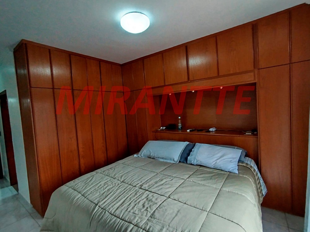Sobrado de 128m² com 3 quartos em Vila Carolina