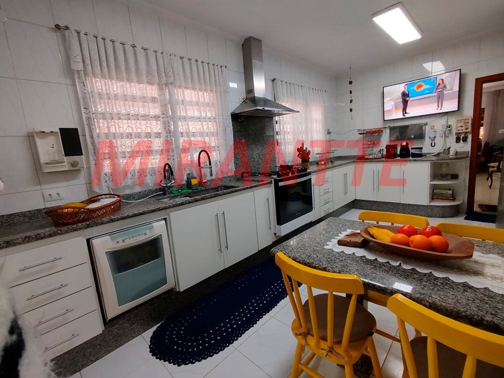 Sobrado de 128m² com 3 quartos em Vila Carolina
