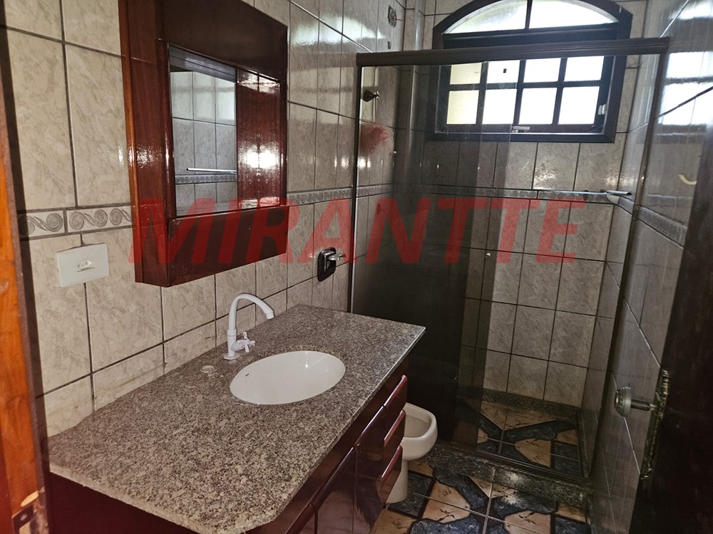 Sobrado de 213m² com 3 quartos em Jardim Santa Clara
