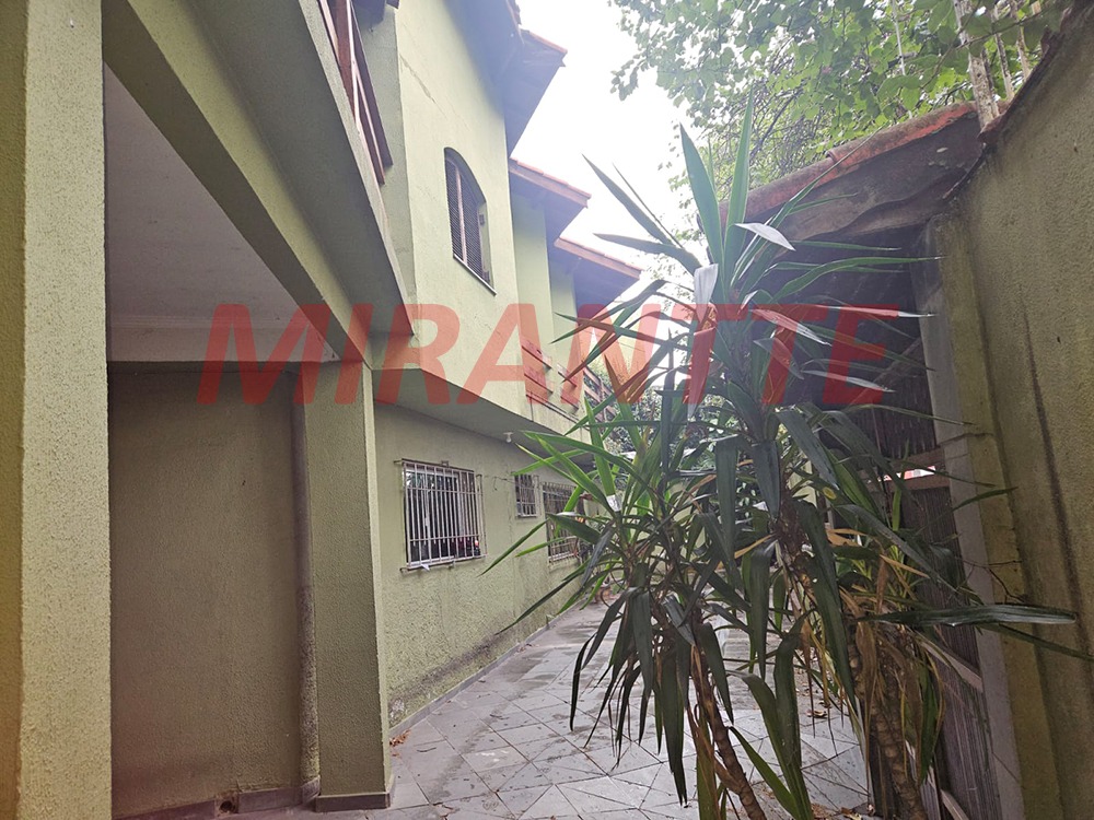 Sobrado de 213m² com 3 quartos em Jardim Santa Clara