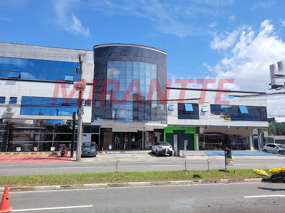 Conjunto comercial de 100m² em Centro