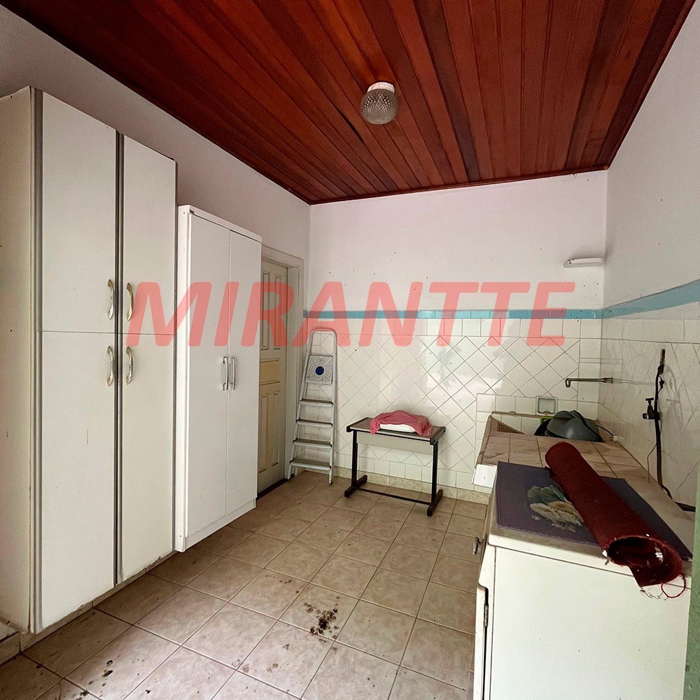 Sobrado de 156m² com 2 quartos em Água Fria