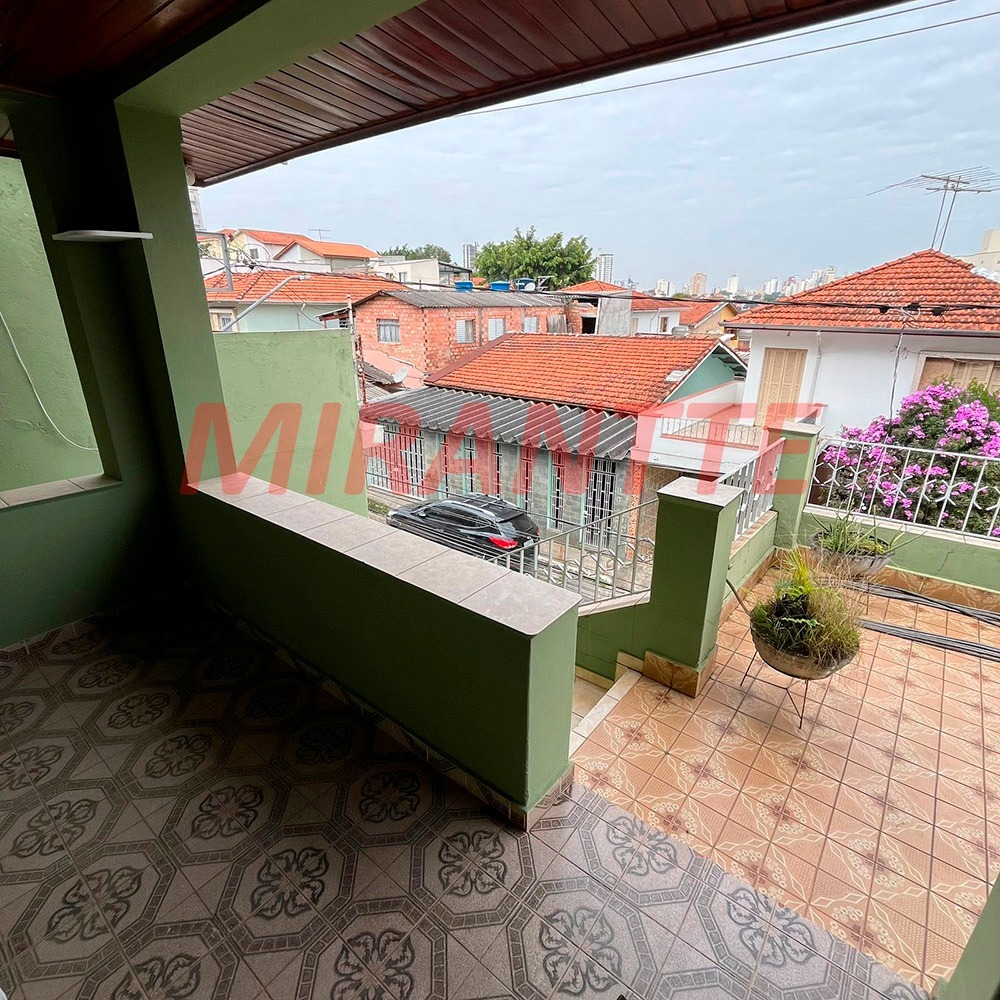 Sobrado de 156m² com 2 quartos em Água Fria