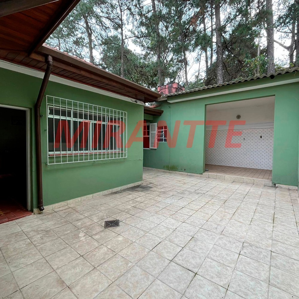 Sobrado de 156m² com 2 quartos em Água Fria