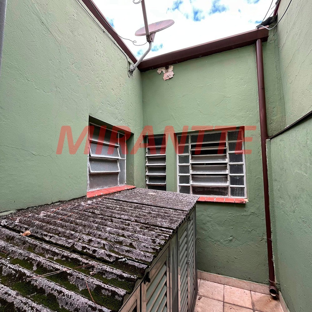 Sobrado de 156m² com 2 quartos em Água Fria