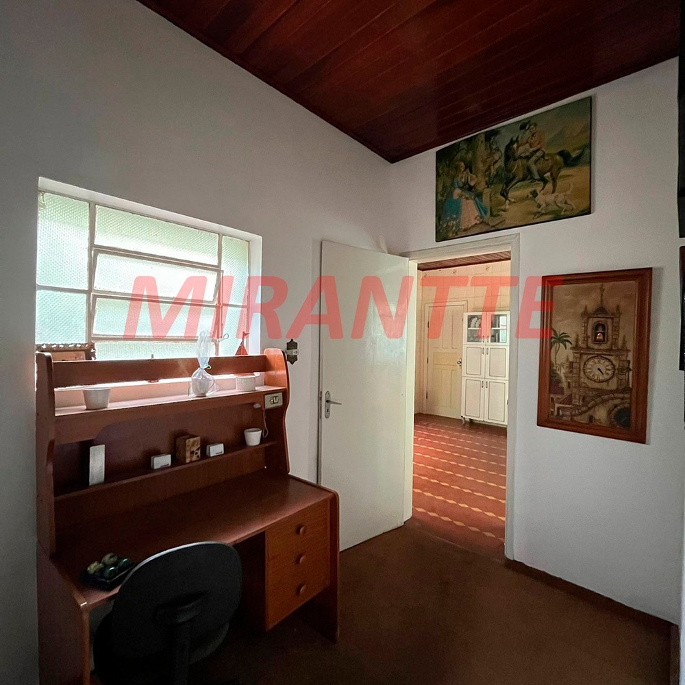 Sobrado de 156m² com 2 quartos em Água Fria