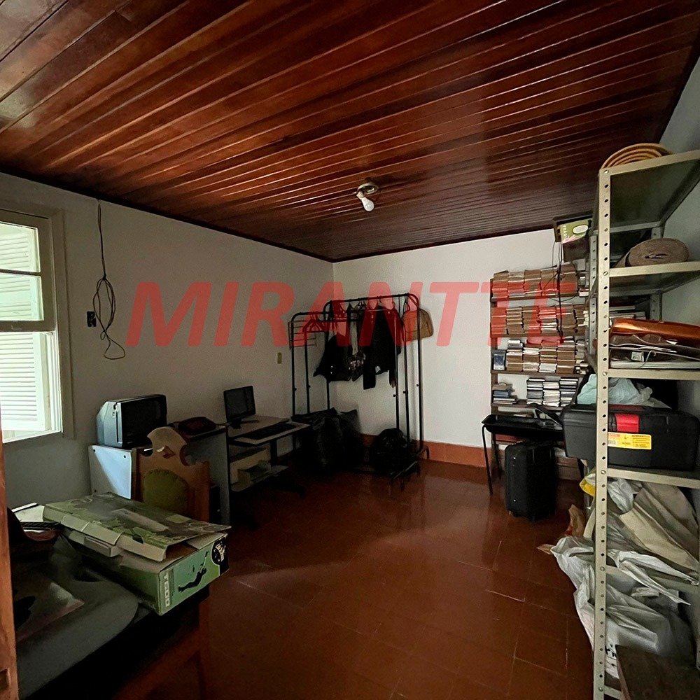 Sobrado de 156m² com 2 quartos em Água Fria