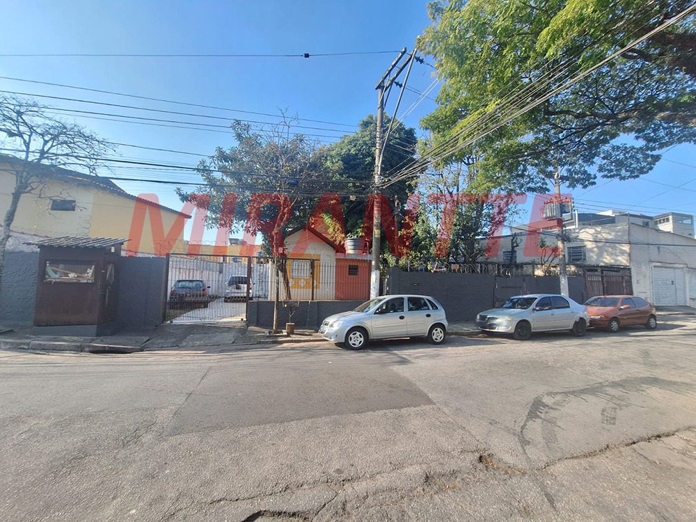 Terreno de 425m² em Vila Mazzei