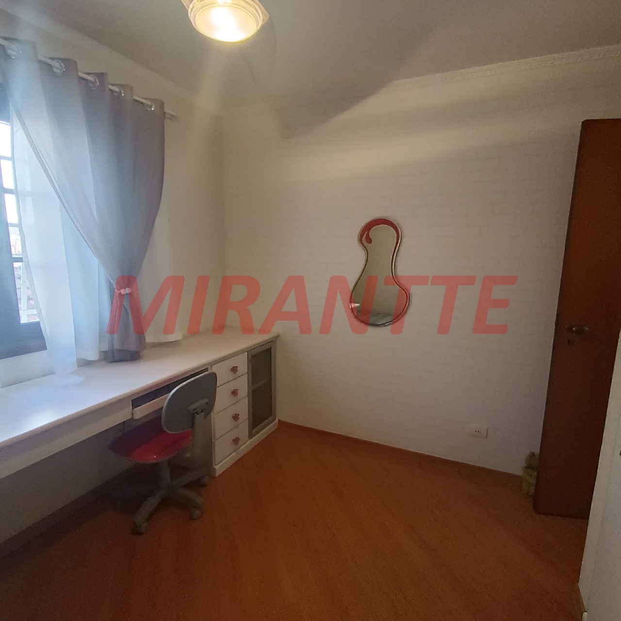 Casa terrea de 185m² com 3 quartos em Jardim Virginia Bianca