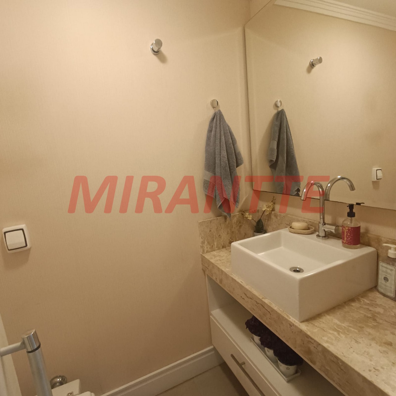 Casa terrea de 185m² com 3 quartos em Jardim Virginia Bianca