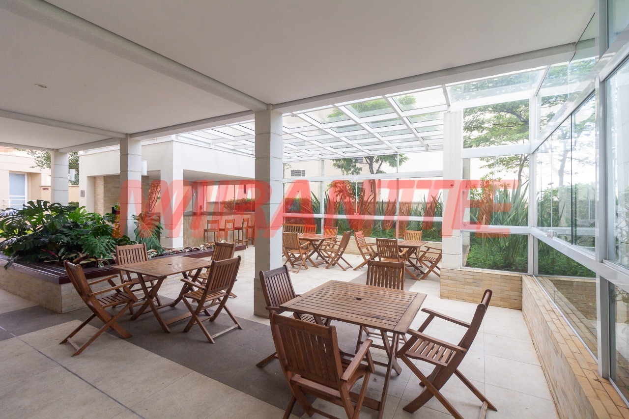 Apartamento de 77m² com 2 quartos em Santana
