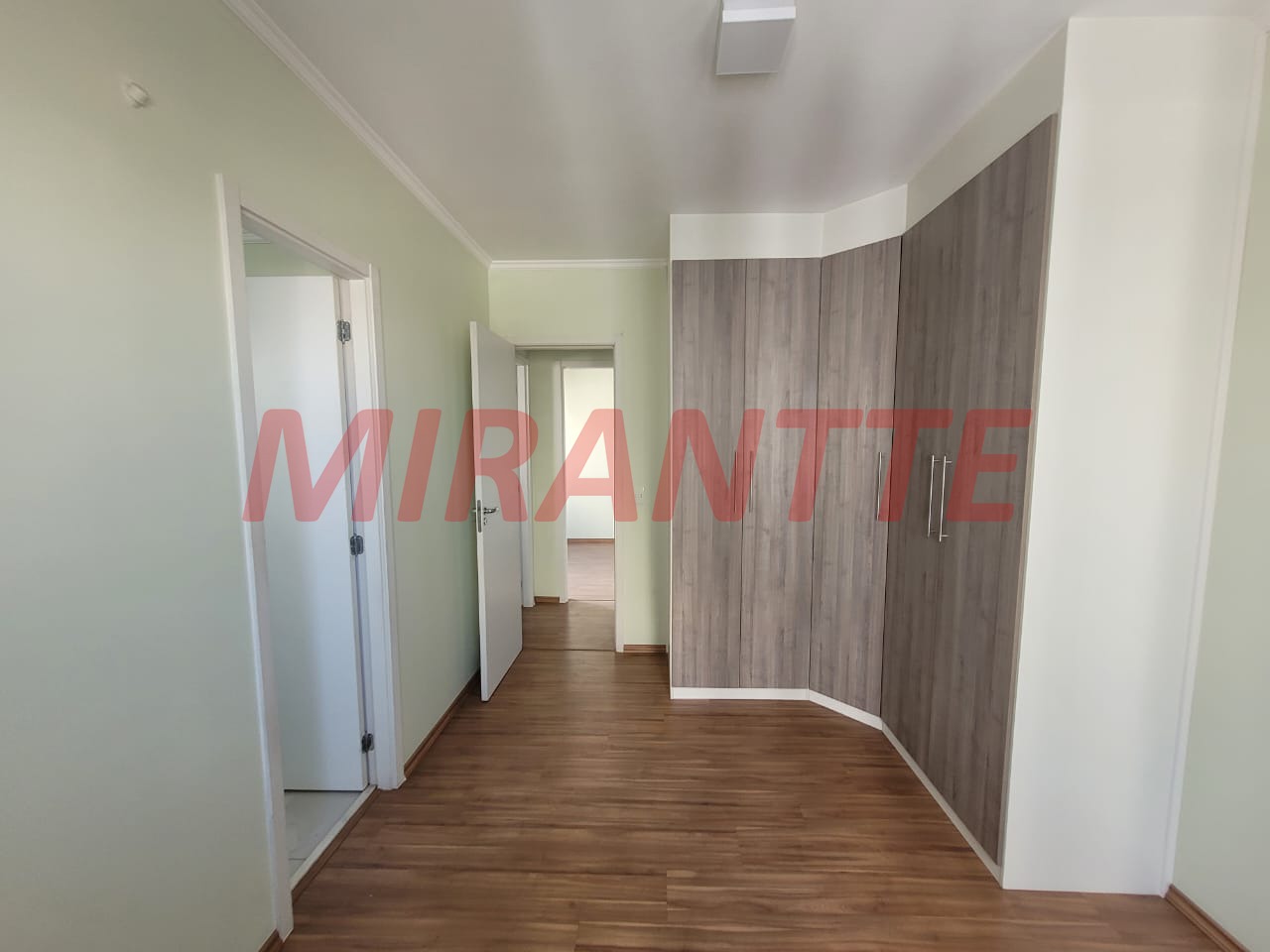 Apartamento de 77m² com 2 quartos em Santana