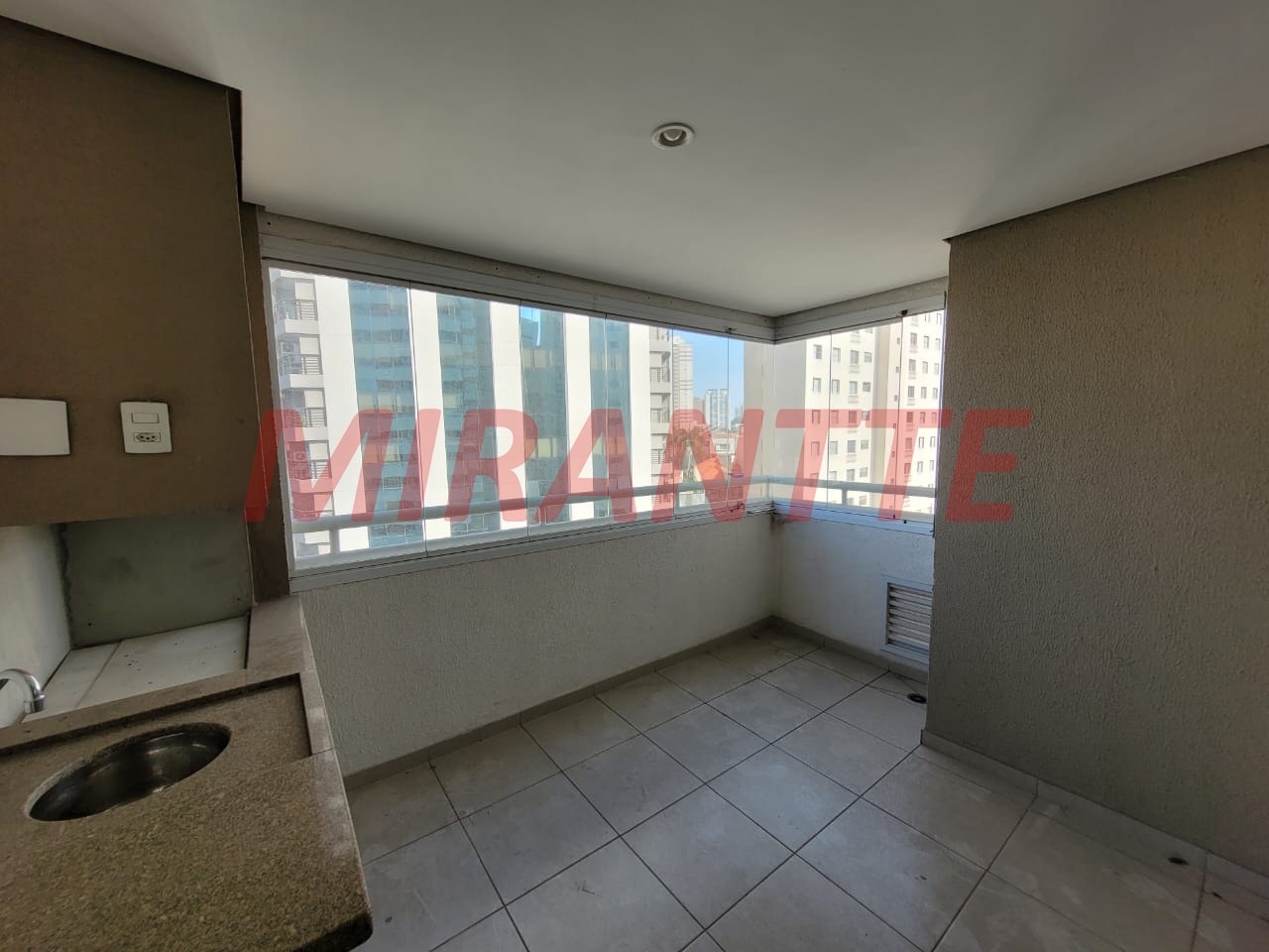 Apartamento de 77m² com 2 quartos em Santana