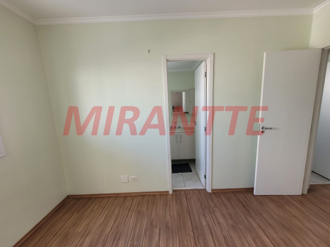 Apartamento de 77m² com 2 quartos em Santana
