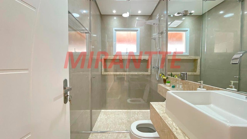 Sobrado de 229m² com 2 quartos em Bortolândia