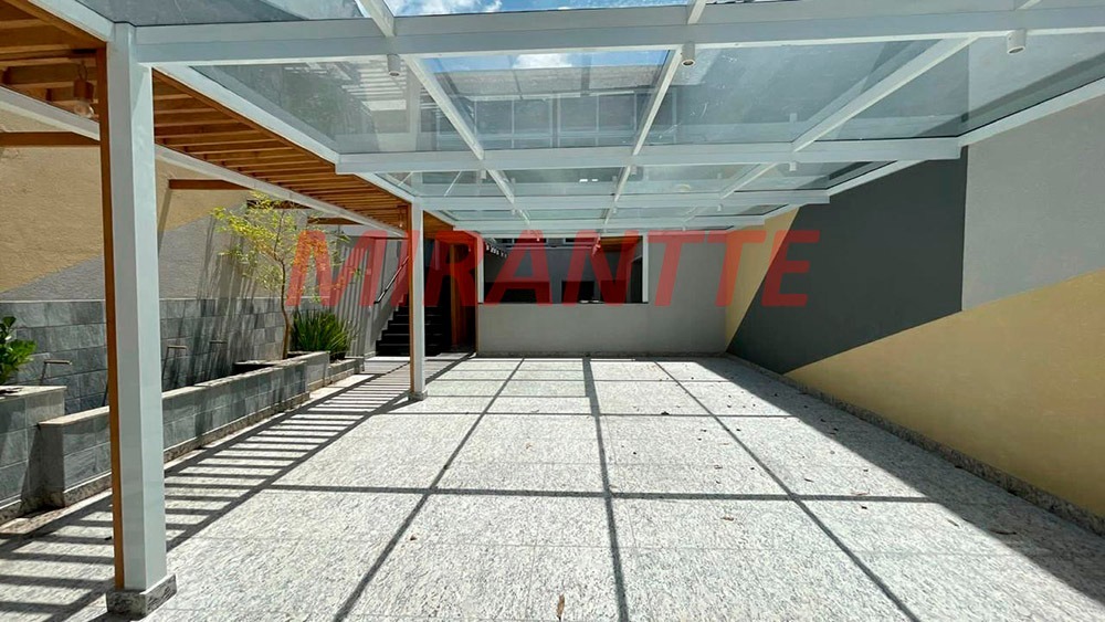 Sobrado de 229m² com 2 quartos em Bortolândia