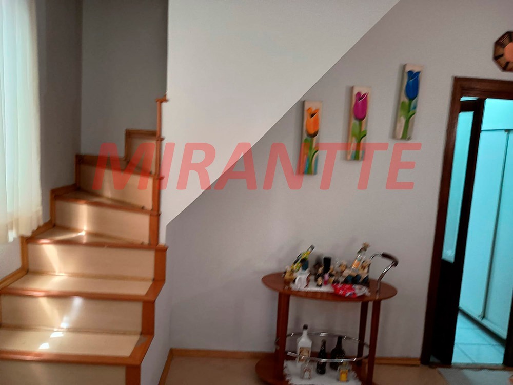 Sobrado de 192m² com 2 quartos em Imirim