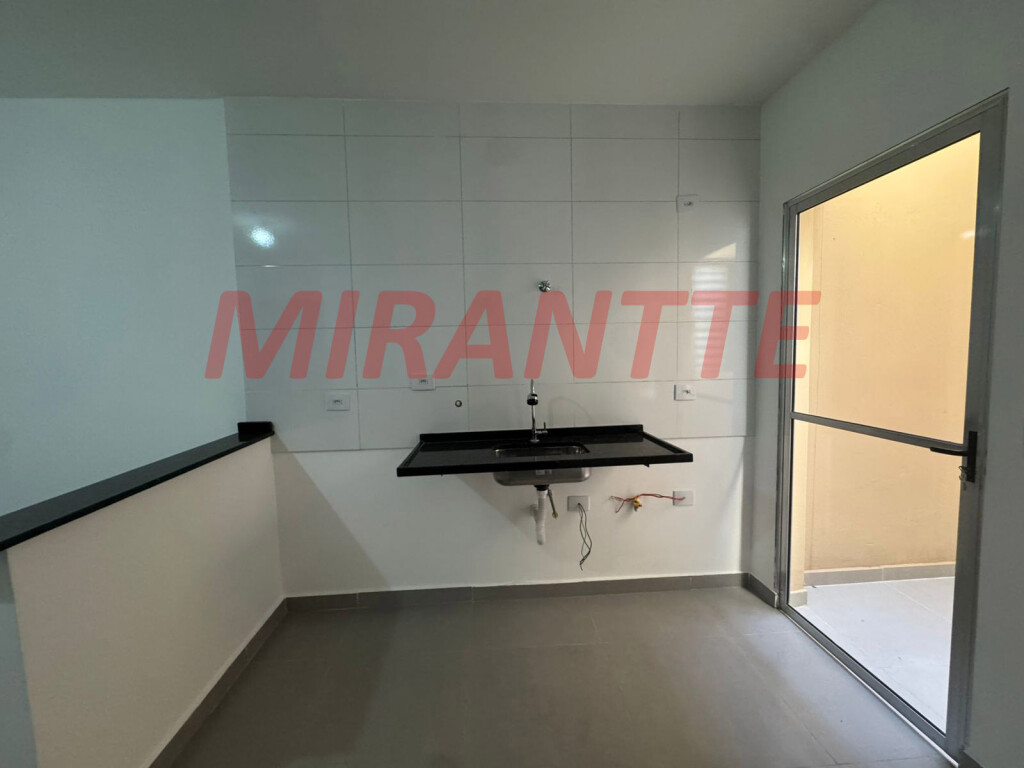 Apartamento de 41m² com 2 quartos em Vila Nova Cachoeirinha