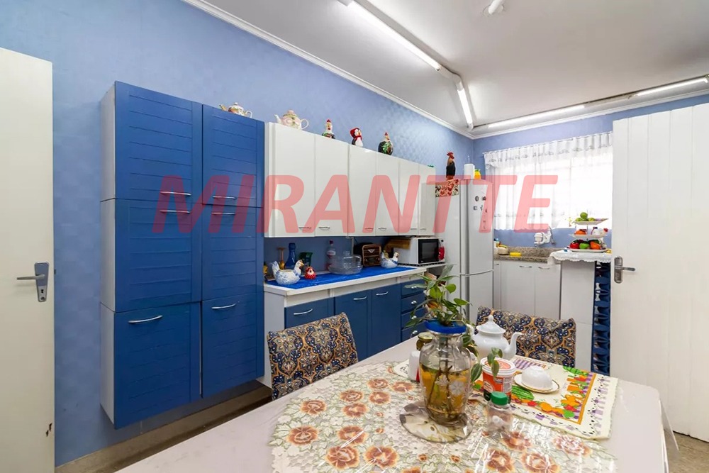 Sobrado de 135m² com 4 quartos em Vila Pauliceia