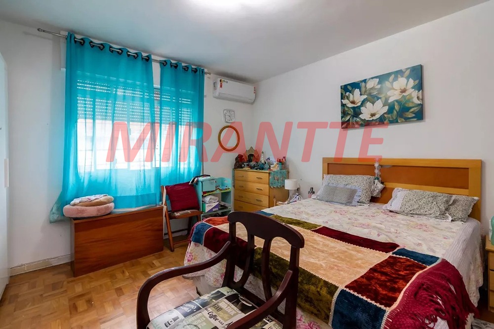 Sobrado de 135m² com 4 quartos em Vila Pauliceia