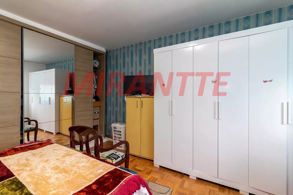 Sobrado de 135m² com 4 quartos em Vila Pauliceia