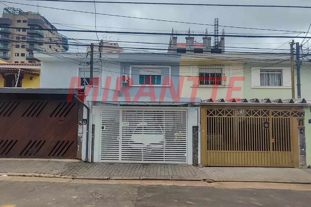 Sobrado de 135m² com 4 quartos em Vila Pauliceia