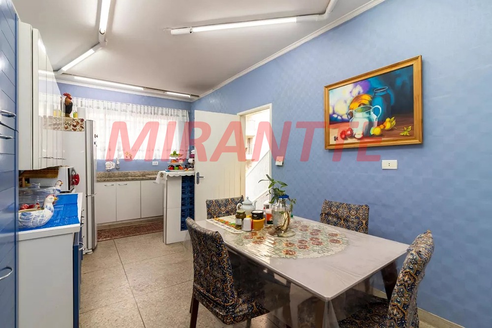 Sobrado de 135m² com 4 quartos em Vila Pauliceia