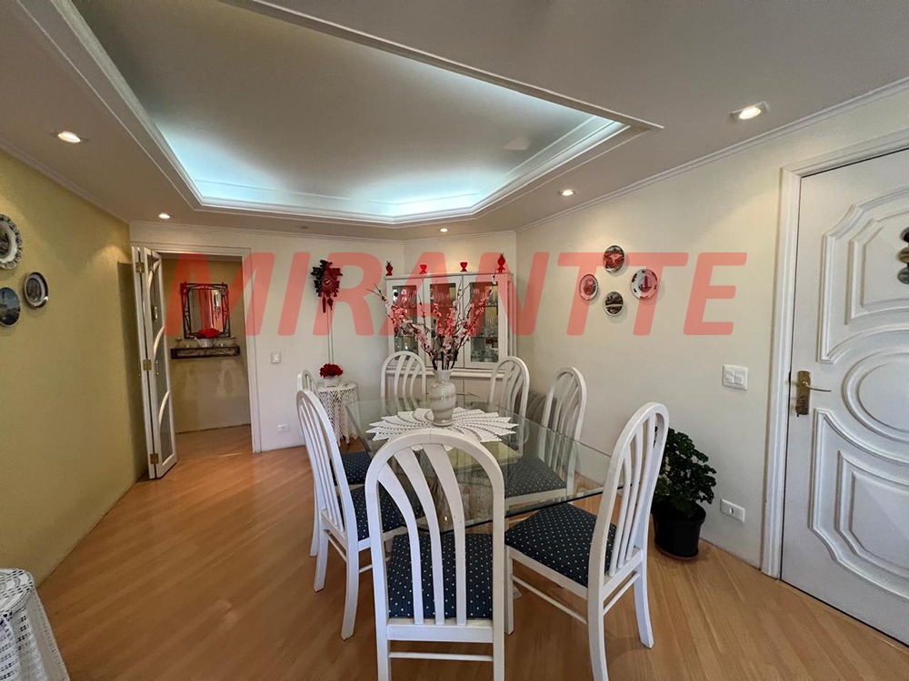 Apartamento de 160m² com 3 quartos em Água Fria