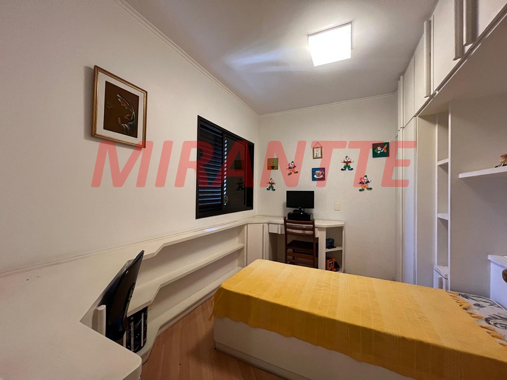Apartamento de 160m² com 3 quartos em Água Fria