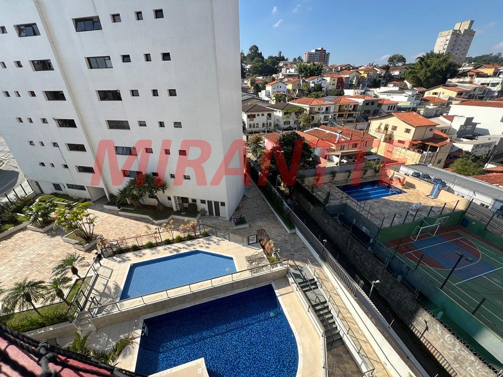 Apartamento de 160m² com 3 quartos em Água Fria