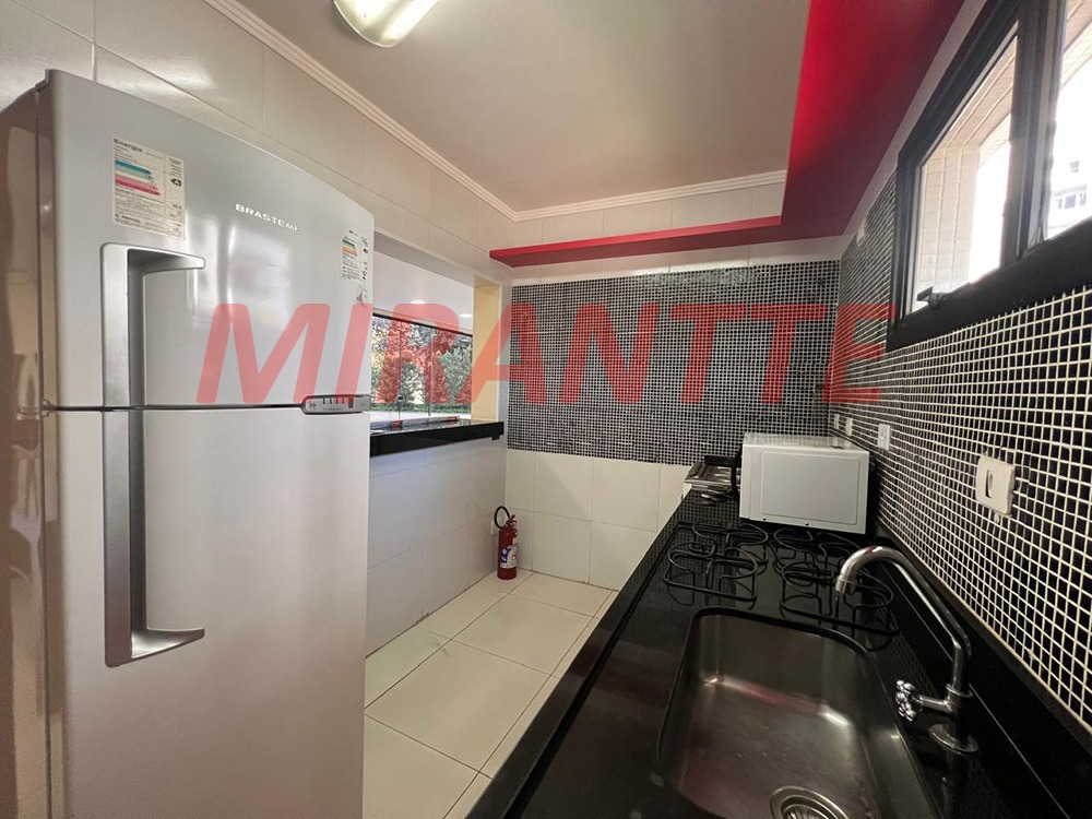 Apartamento de 160m² com 3 quartos em Água Fria