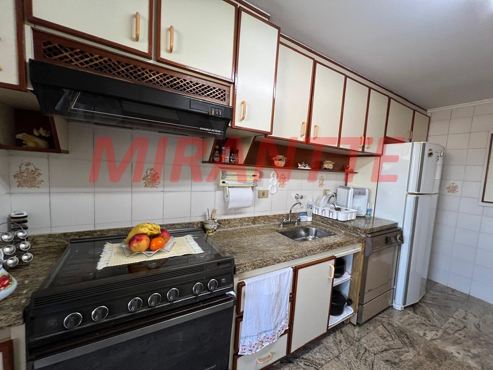 Apartamento de 160m² com 3 quartos em Água Fria