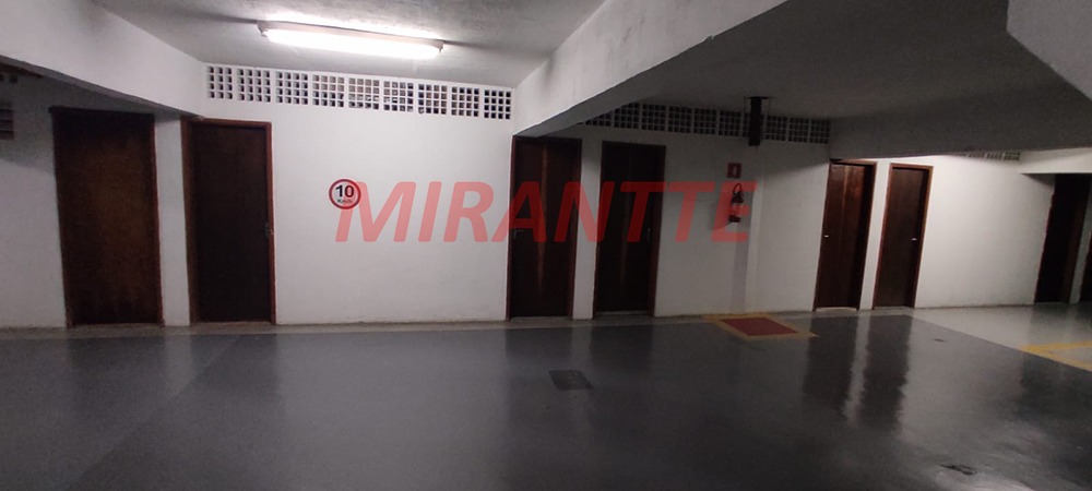 Apartamento de 164m² com 3 quartos em Água Fria