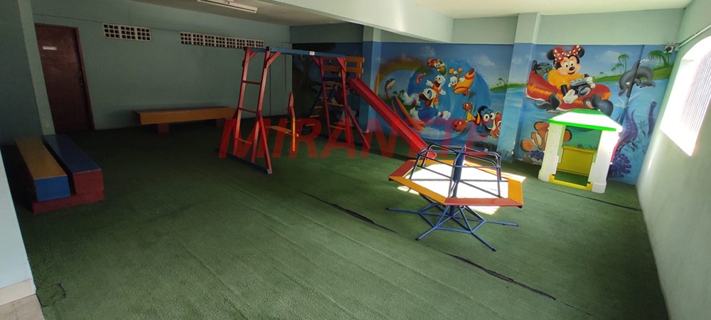 Apartamento de 164m² com 3 quartos em Água Fria