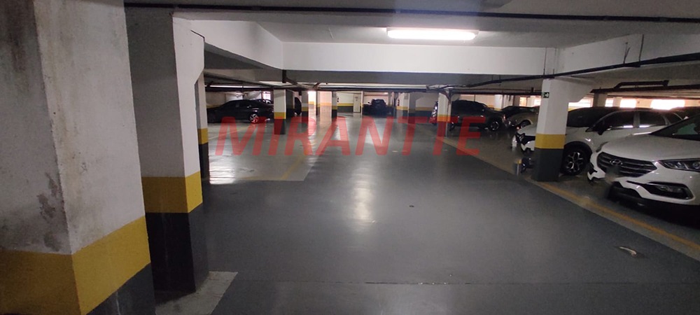 Apartamento de 164m² com 3 quartos em Água Fria
