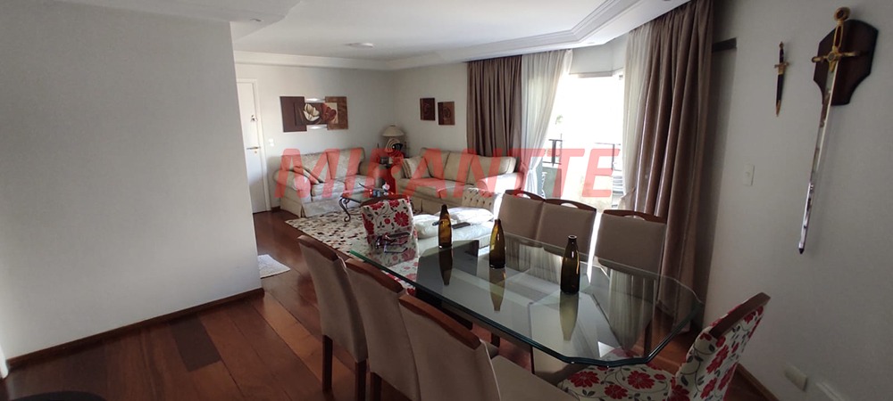 Apartamento de 164m² com 3 quartos em Água Fria