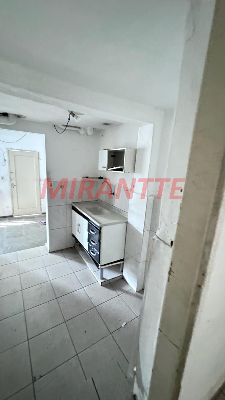 Casa terrea de 60m² com 1 quartos em Água Fria