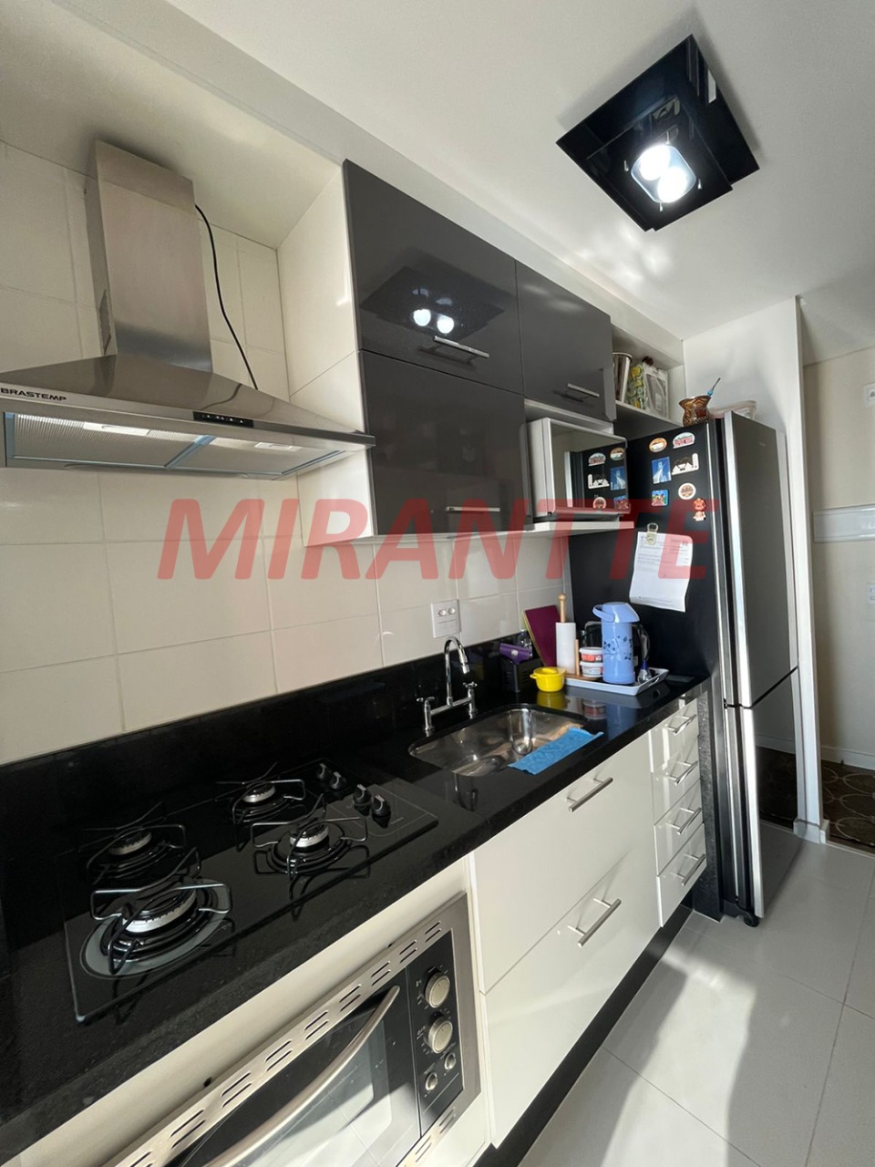 Apartamento de 80m² com 2 quartos em Parque Vitória