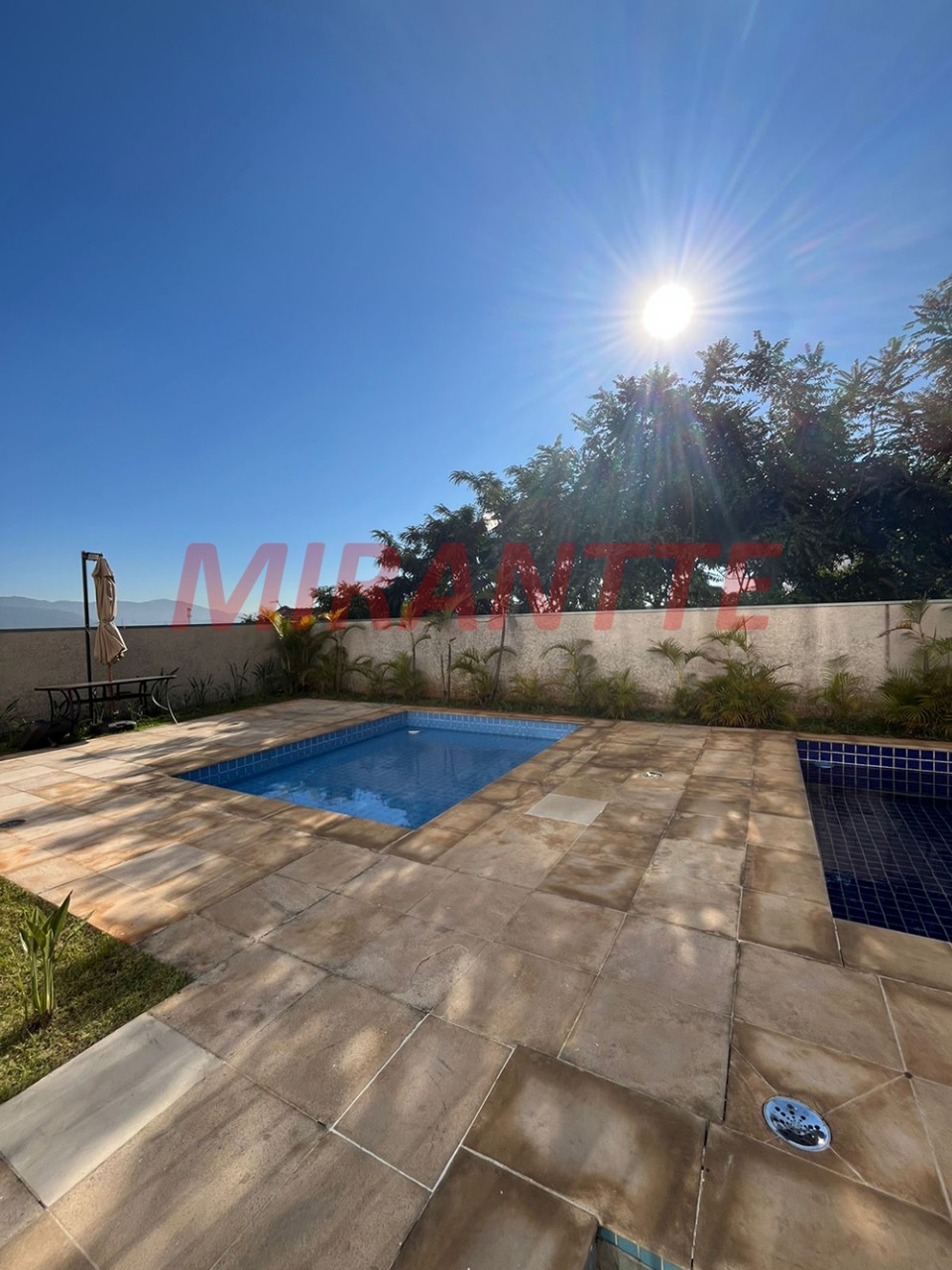 Apartamento de 80m² com 2 quartos em Parque Vitória