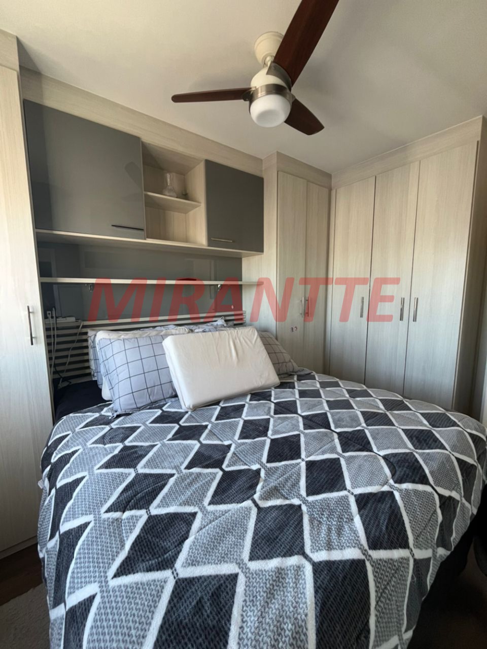 Apartamento de 80m² com 2 quartos em Parque Vitória