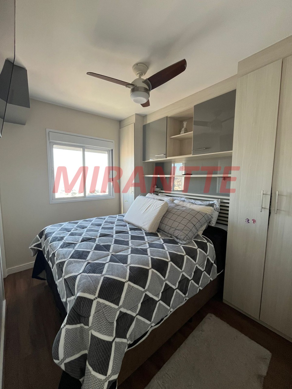 Apartamento de 80m² com 2 quartos em Parque Vitória