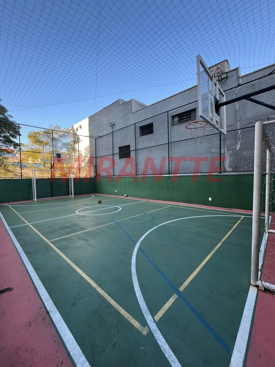 Apartamento de 80m² com 2 quartos em Parque Vitória