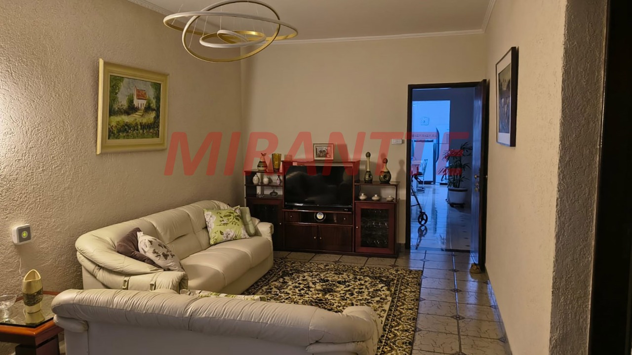 Sobrado de 420m² com 6 quartos em Parque Peruche