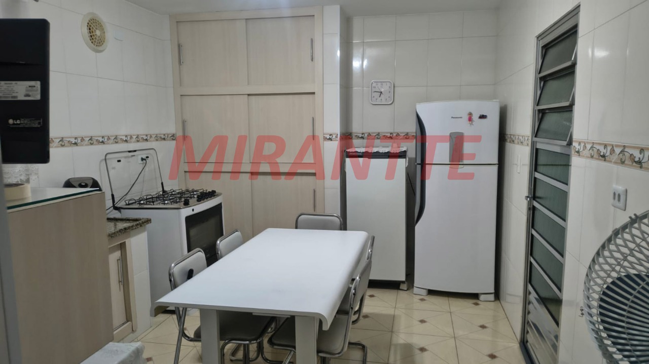 Sobrado de 420m² com 6 quartos em Parque Peruche