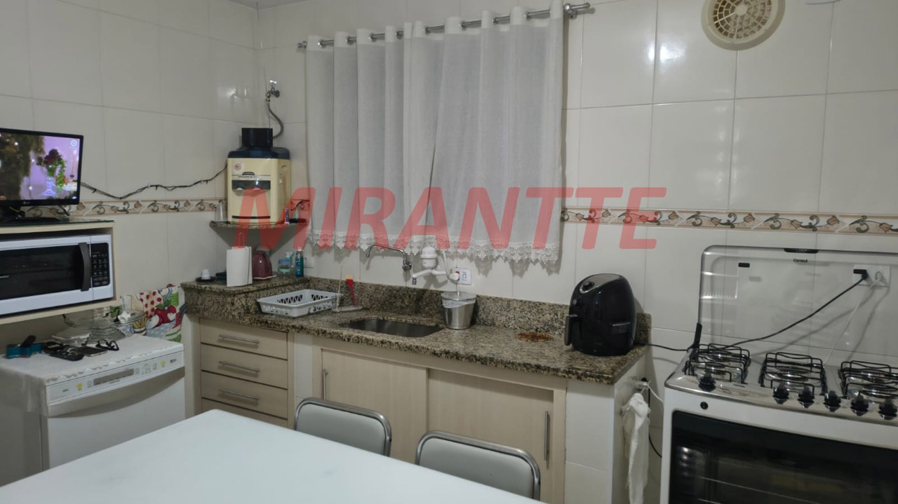 Sobrado de 420m² com 6 quartos em Parque Peruche