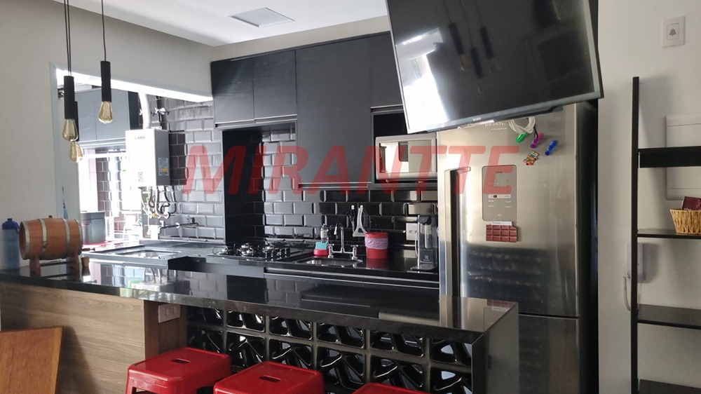Apartamento de 60m² com 2 quartos em Santana