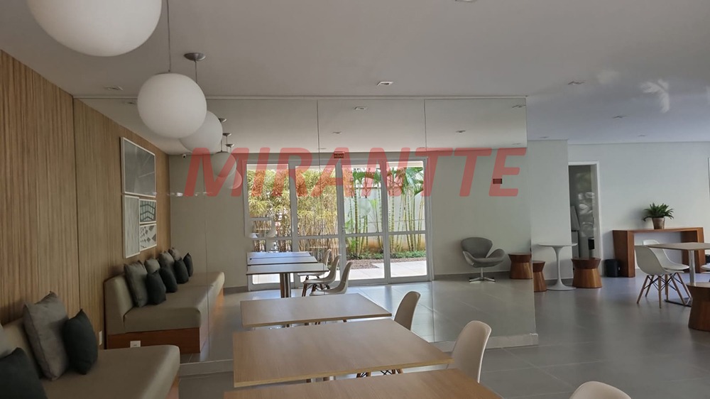 Apartamento de 60m² com 2 quartos em Santana